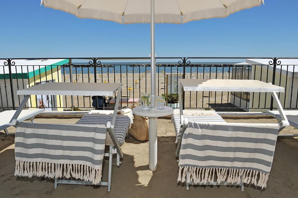 Hotel Gradara Bellaria-Igea Marina Exteriör bild